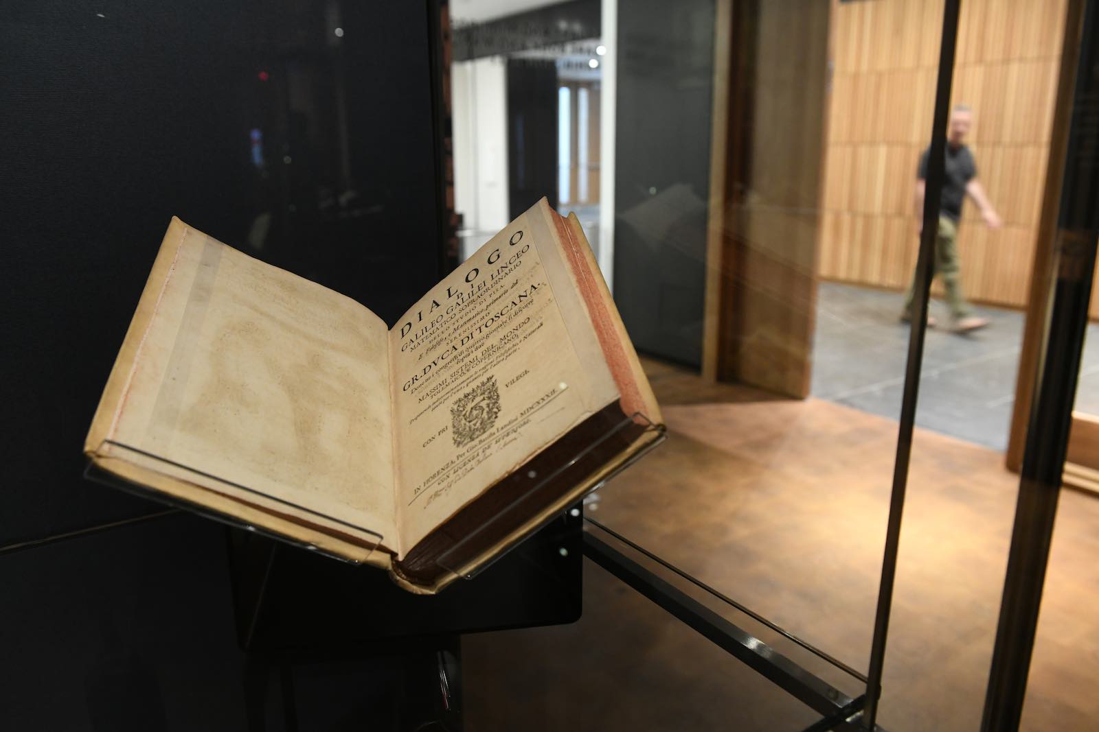 Galileo Galilei, Dialogo, presentation copy inscribed in Galileo’s hand, 1638